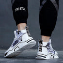 Tênis de Basquete Graffiti Art Masculino.